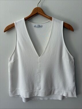 Zara Deep V-Neck Sleeveless Top Ivory Size Medium